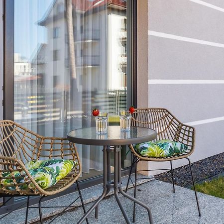 Apartment With Parking 500 M From The Sea By Noclegi Renters Miedzywodzie Ngoại thất bức ảnh