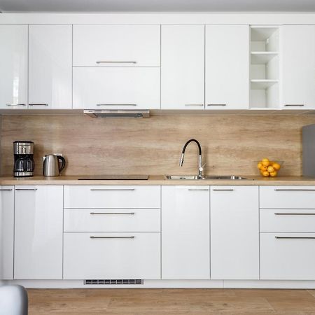 Apartment With Parking 500 M From The Sea By Noclegi Renters Miedzywodzie Ngoại thất bức ảnh